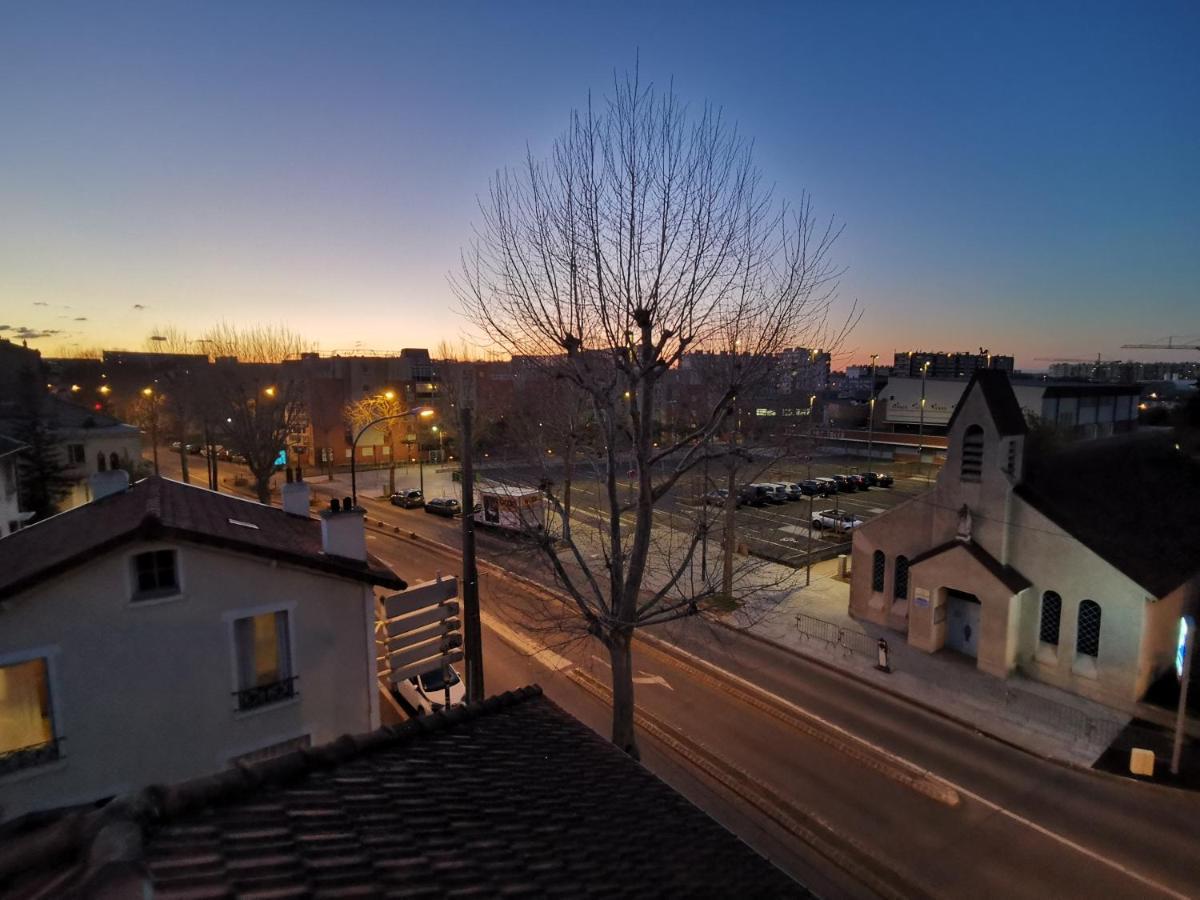 Bagneux Paris Confort Netflix Rer B 外观 照片